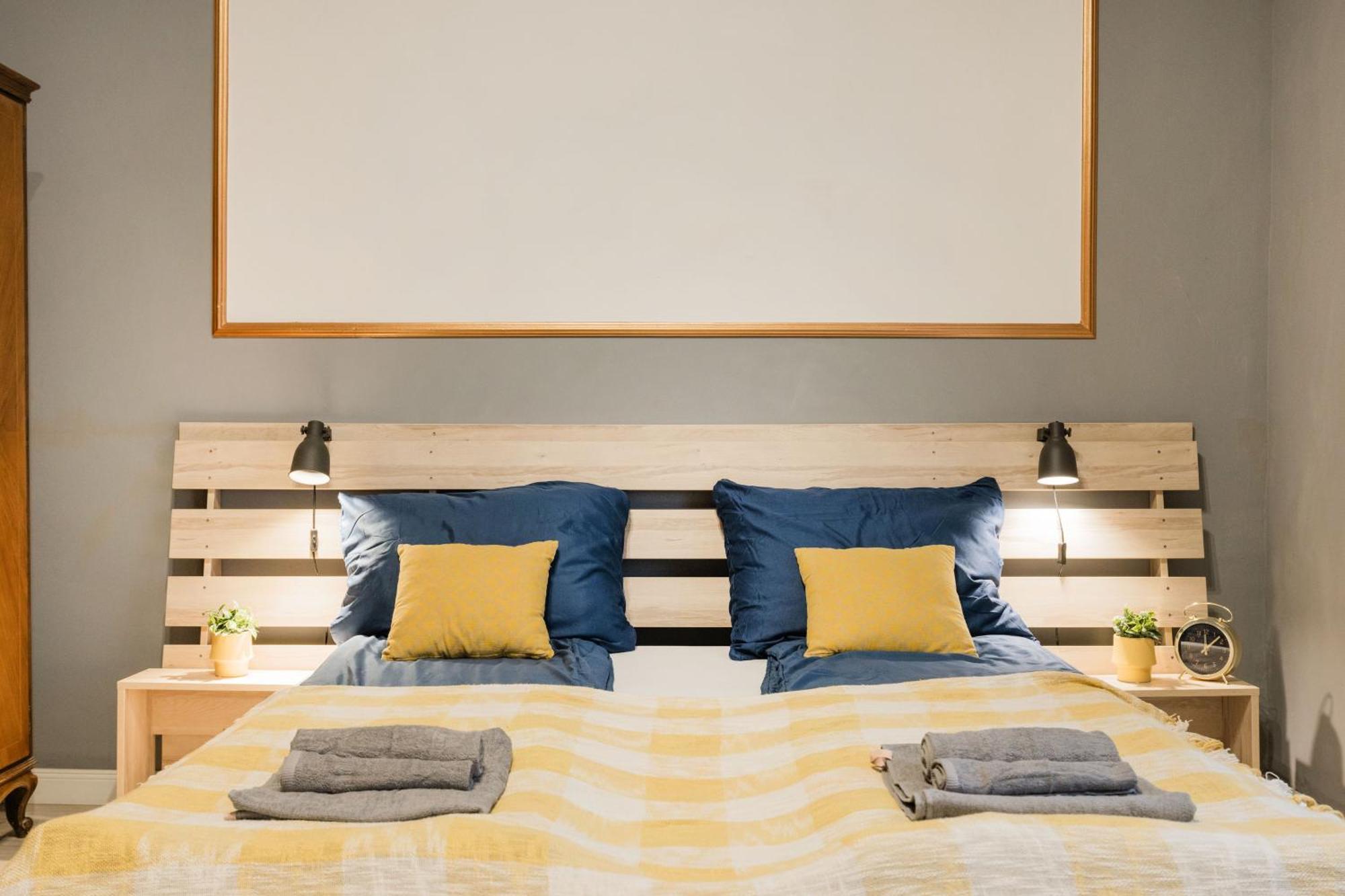 Urban Tranquillity By The Main Shopping Street Apartment Budapesta Exterior foto